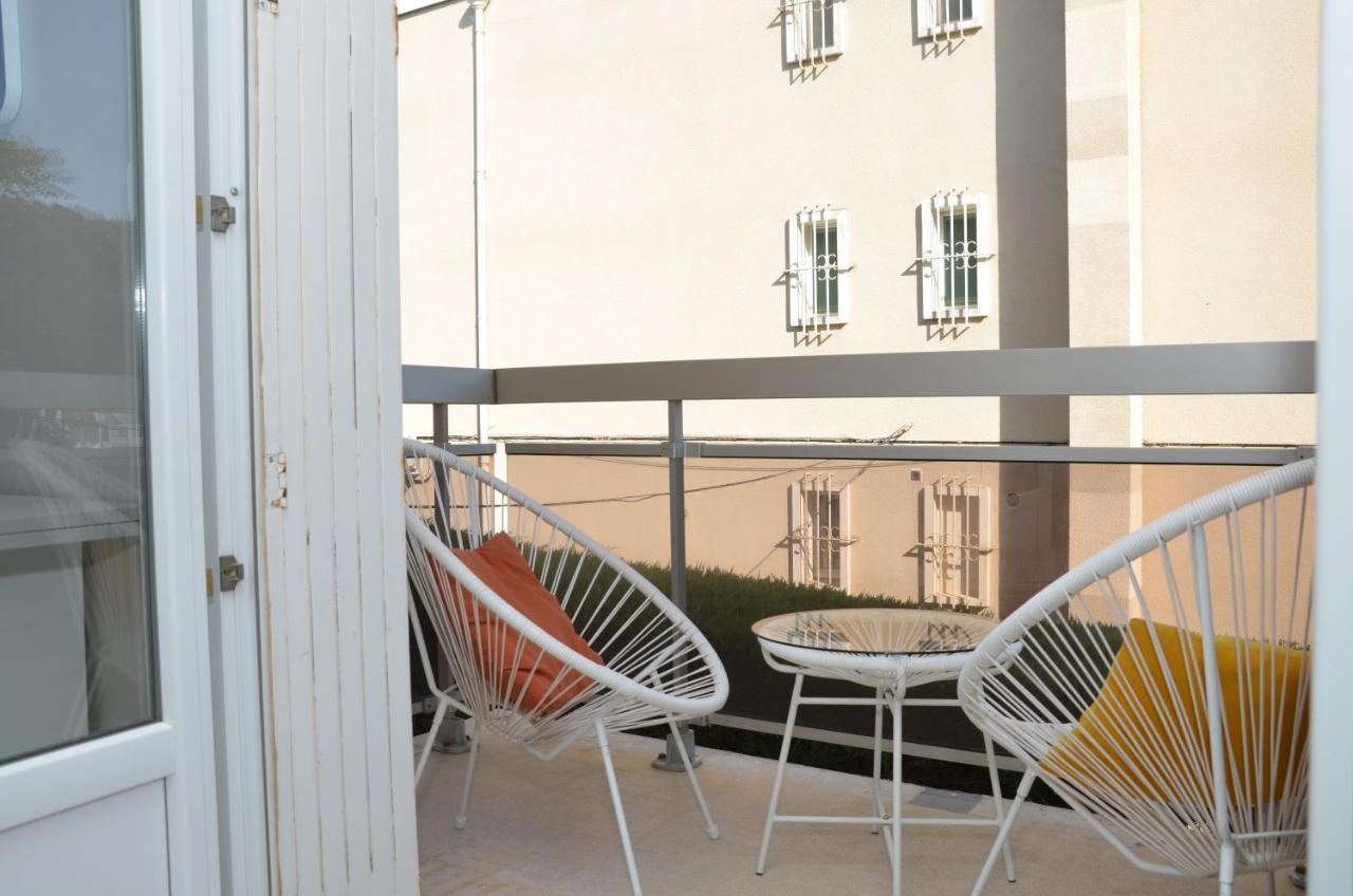 Appartement Les Pieds Dans L'Eau à Saint-Cyr-sur-Mer Extérieur photo