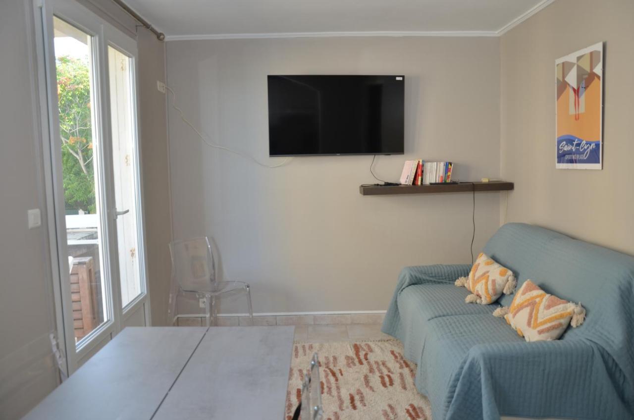 Appartement Les Pieds Dans L'Eau à Saint-Cyr-sur-Mer Extérieur photo