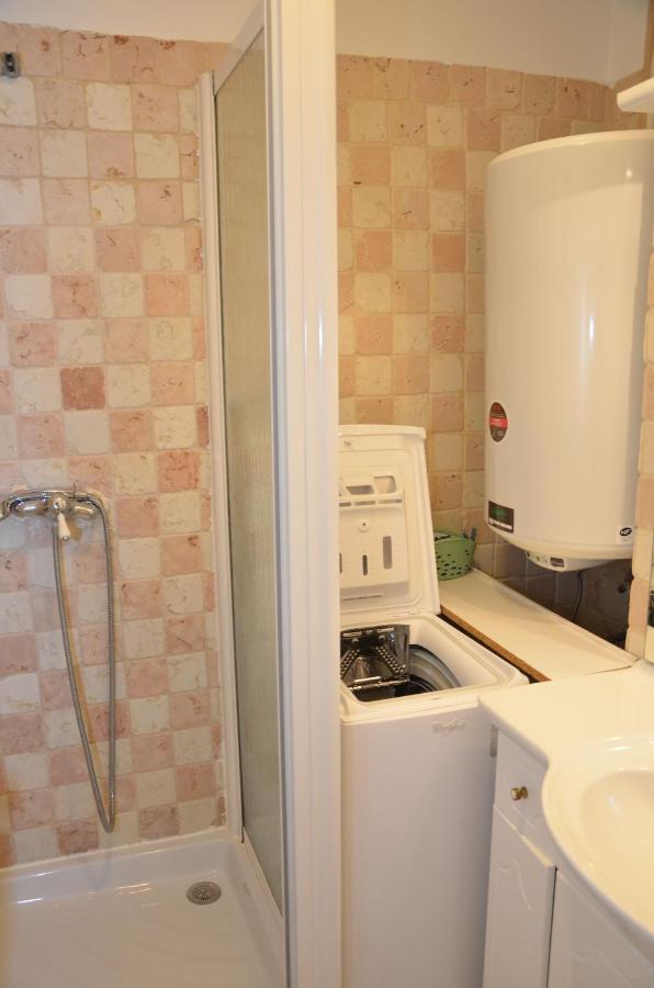Appartement Les Pieds Dans L'Eau à Saint-Cyr-sur-Mer Extérieur photo